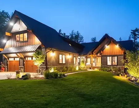 Outdoor Lighting Designs That Work in All Minnesota Seasons