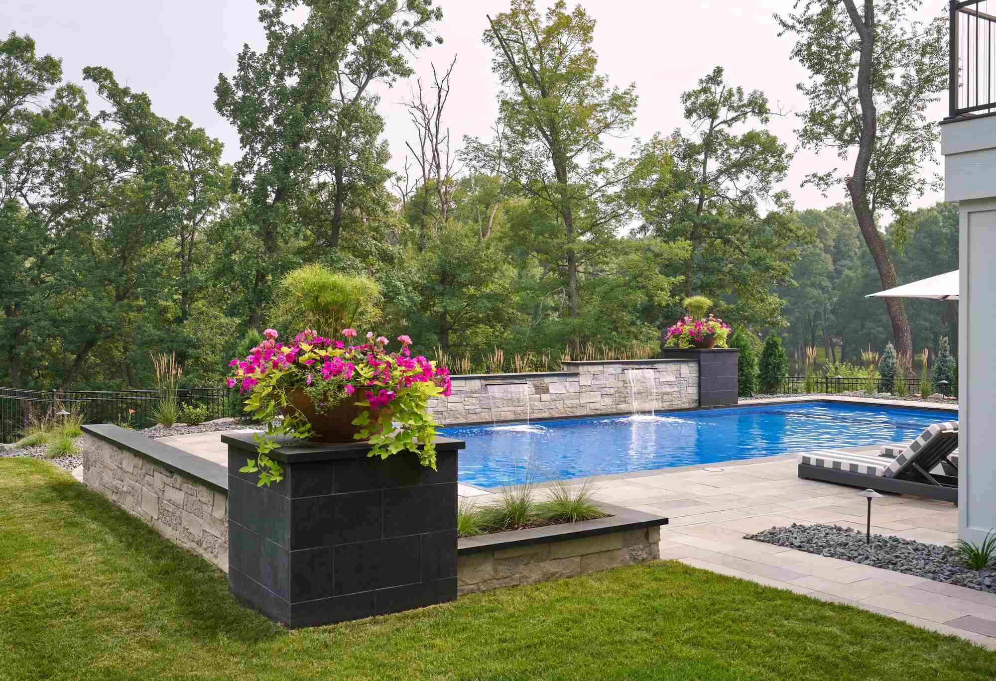 Landscaping Ideas That Transform Minneapolis Outdoor Spaces