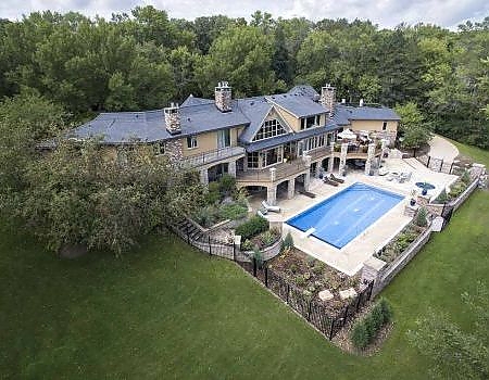 Pleasant Lake Home